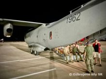 46. krdlo Kuchya pomhalo pri evakucii z Jordnska